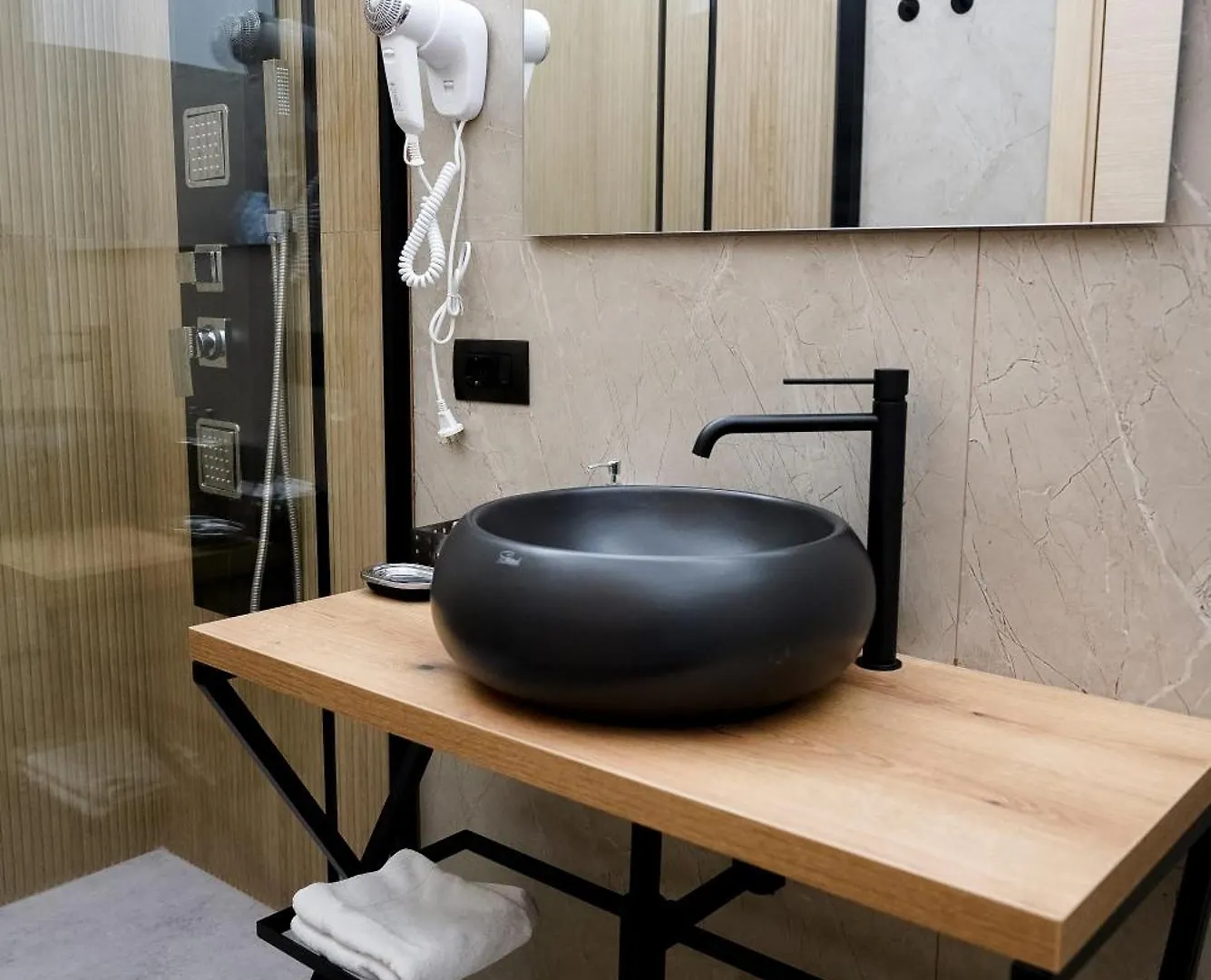 فندق مبيت وإفطار راغوزا La Peonia B&B